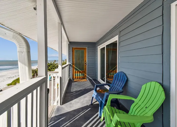 Beachfront Condo-gulf Views-on The